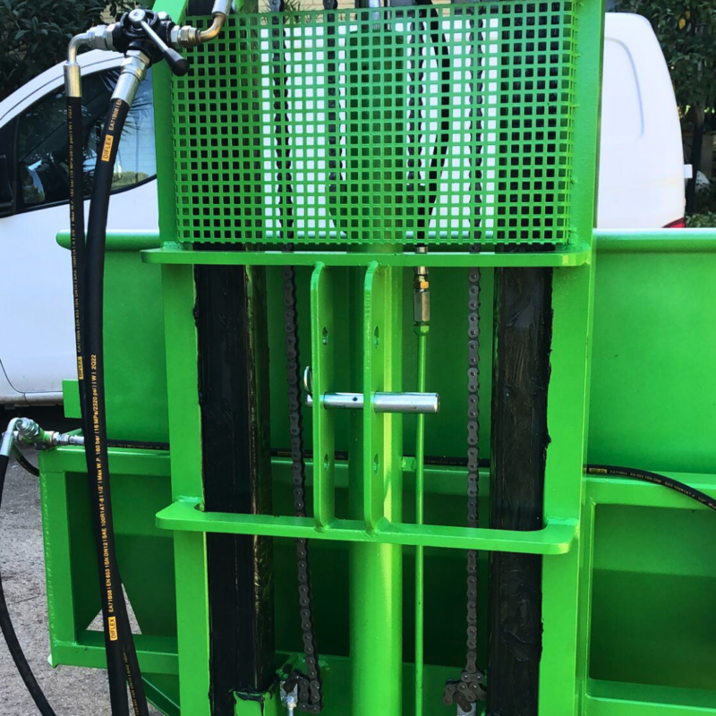 Benna idraulica di kg 600 - 5 Benna idraulica di kg 600 - 5