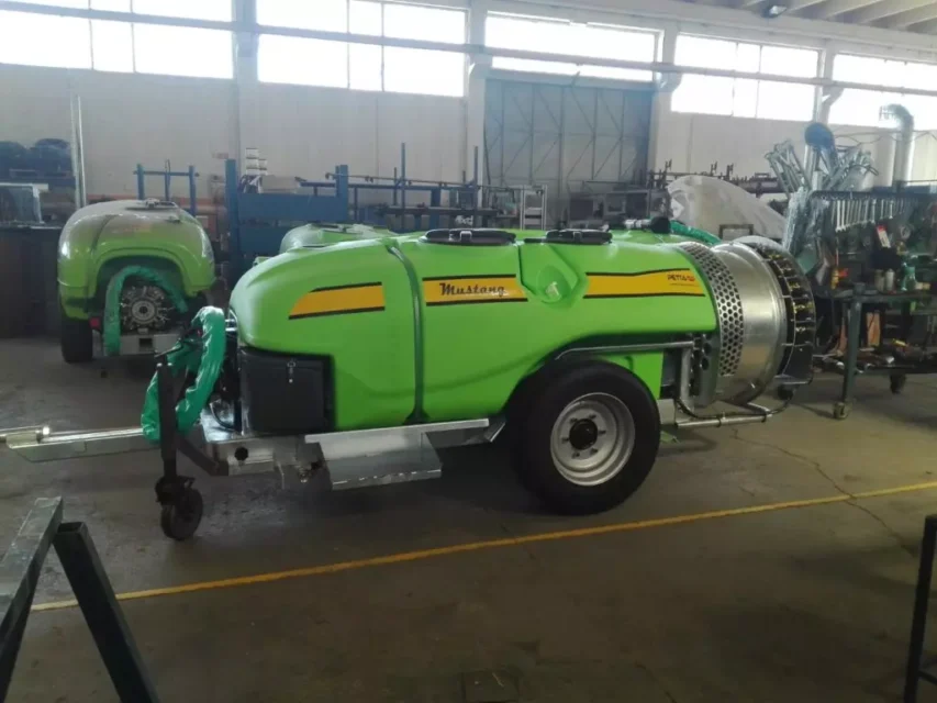 Differenza tra polietilene e vetroresina